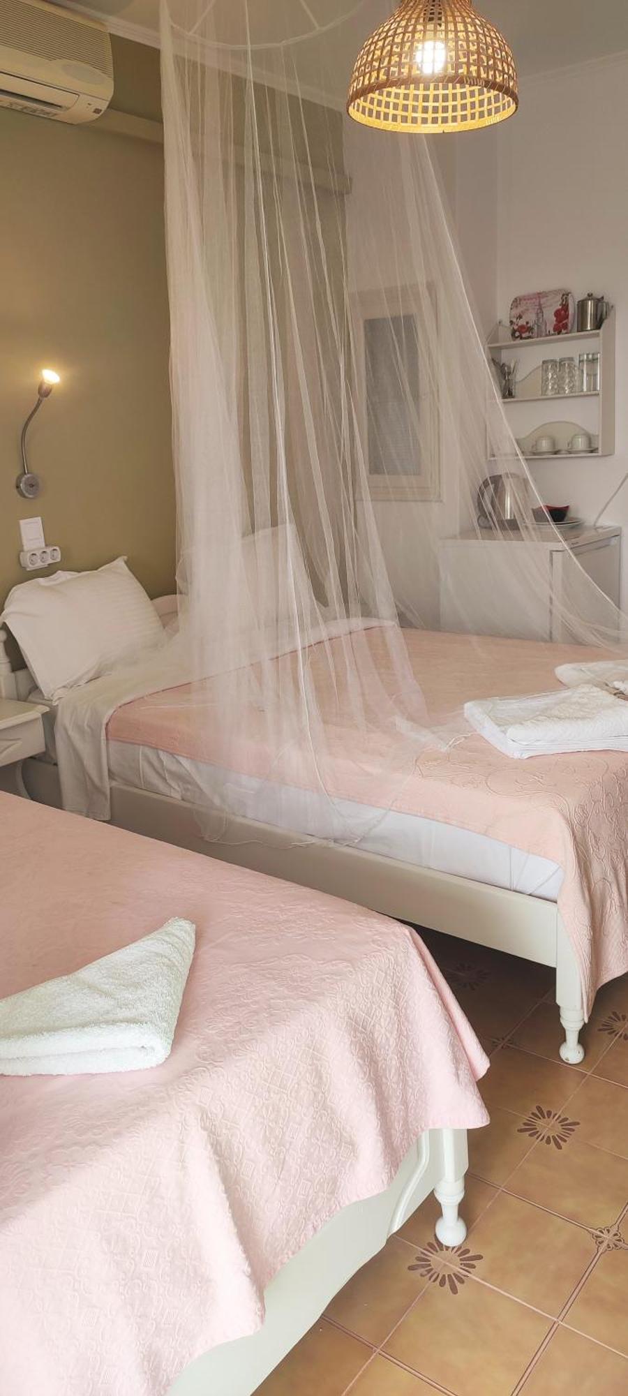Krinelos Rooms Скала-Ересу Екстер'єр фото