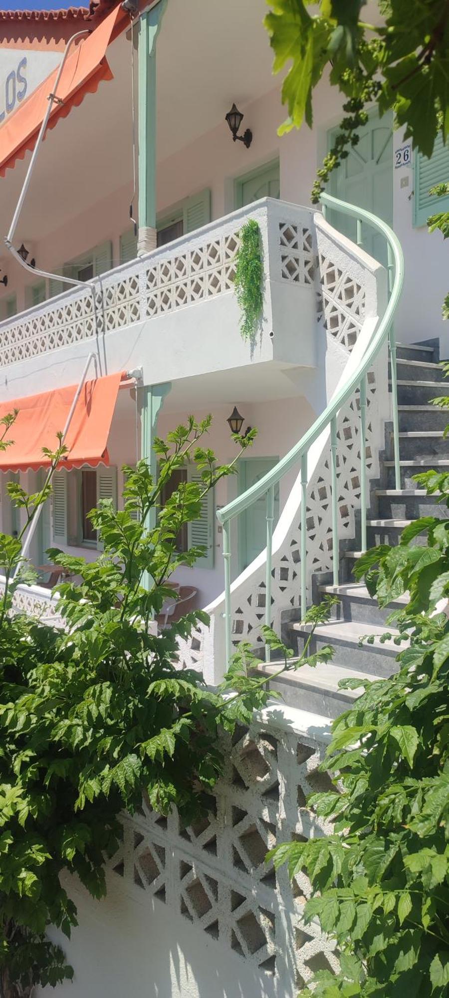 Krinelos Rooms Скала-Ересу Екстер'єр фото